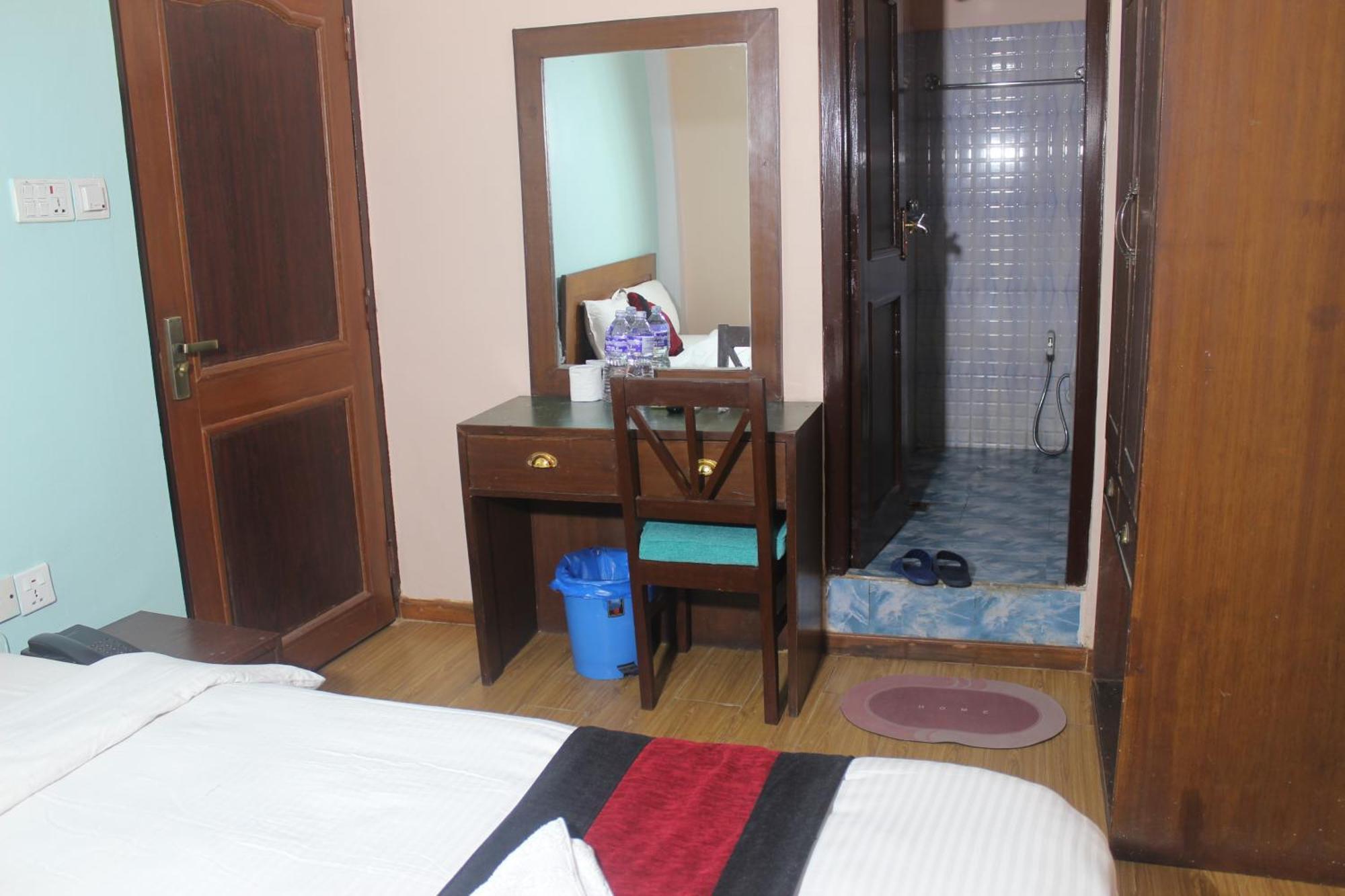 Hotel Happy Home Or Mudkhu Durbar Катманду Екстериор снимка